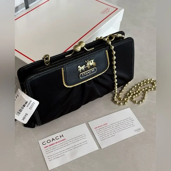 NWT 𝑅𝑎𝑟𝑒 Y2K 𝑉𝑖𝑛𝑡𝑎𝑔𝑒 Coach Limited Edition Amanda Framed Satin Clutch Bag 42033 - Picture 5 of 17